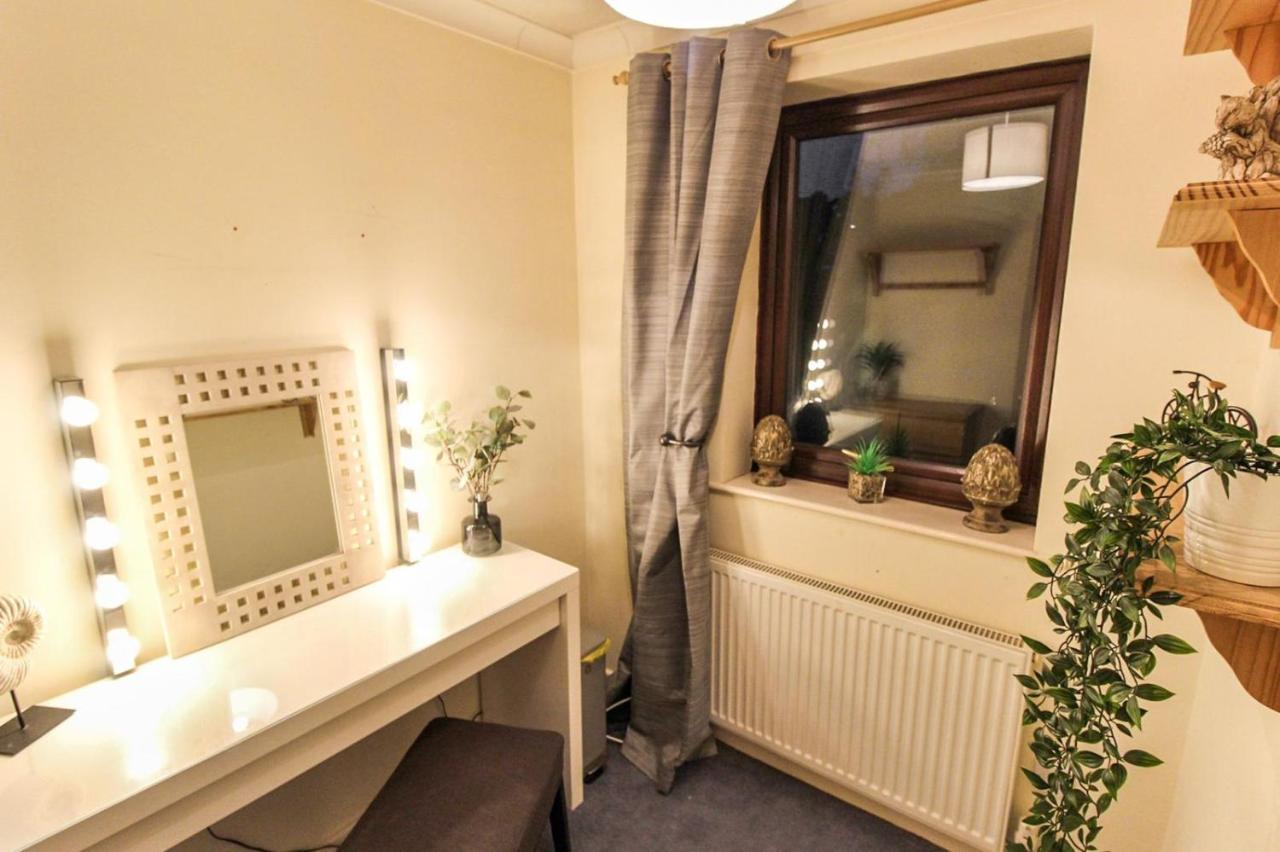 Comfortable 2 Bedroom House With Free Parking Nottingham Esterno foto