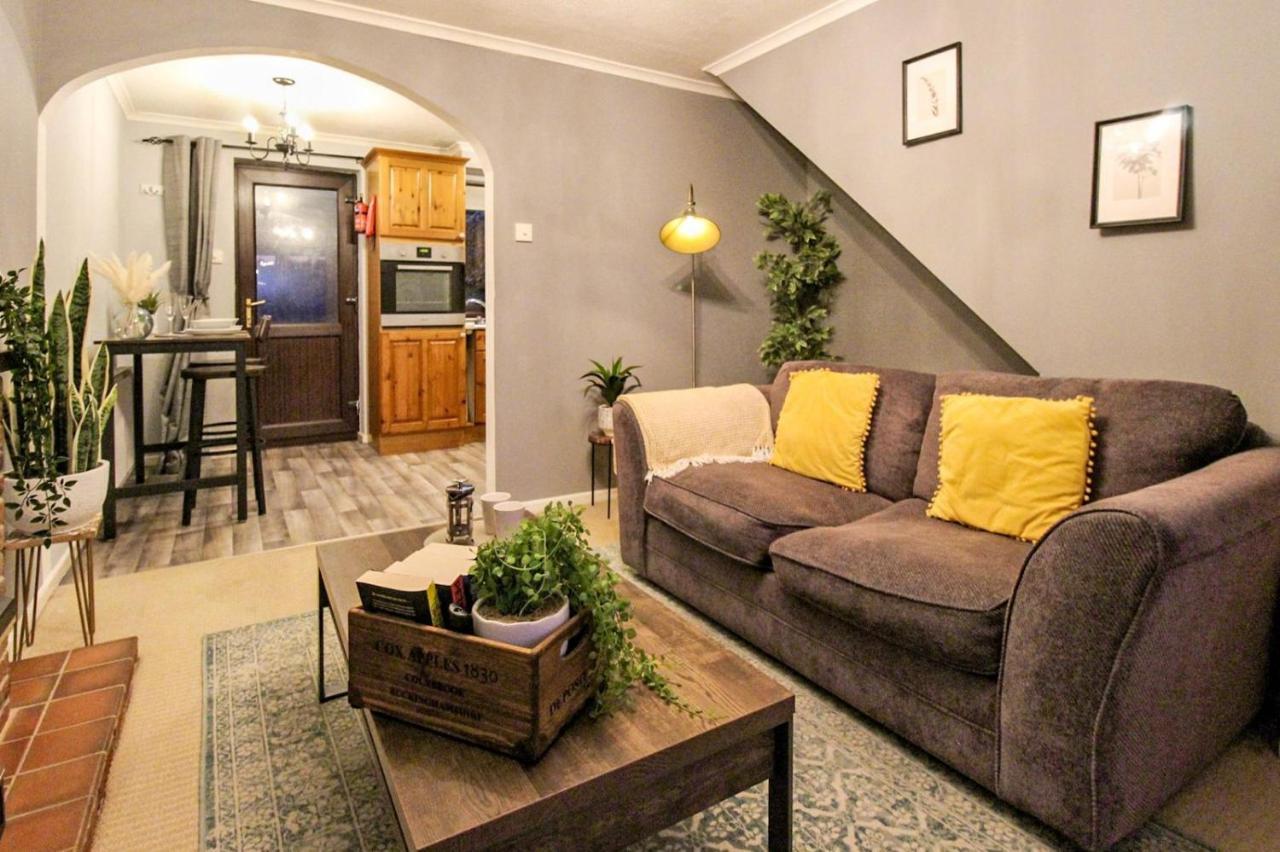 Comfortable 2 Bedroom House With Free Parking Nottingham Esterno foto