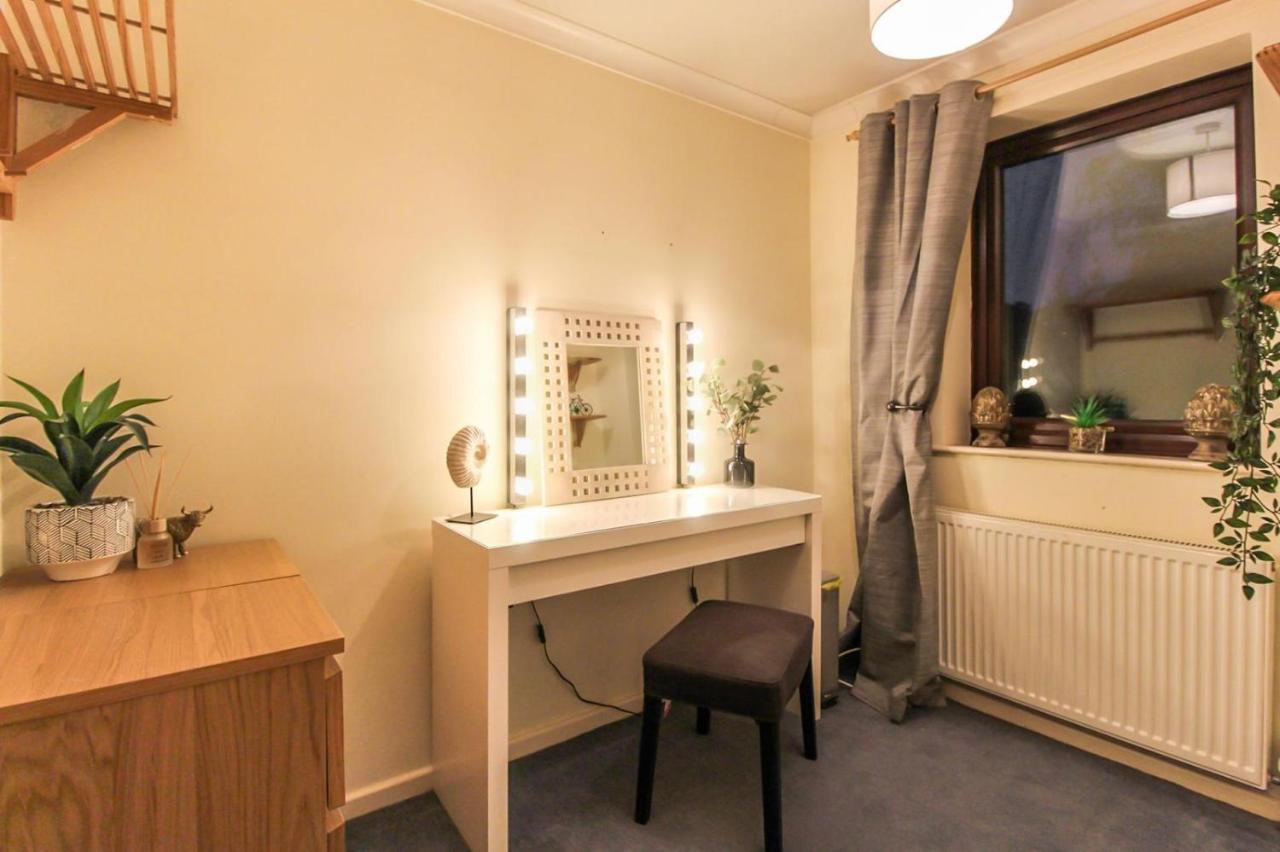 Comfortable 2 Bedroom House With Free Parking Nottingham Esterno foto